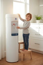 Load image into Gallery viewer, Child drinking from Clover D7A

